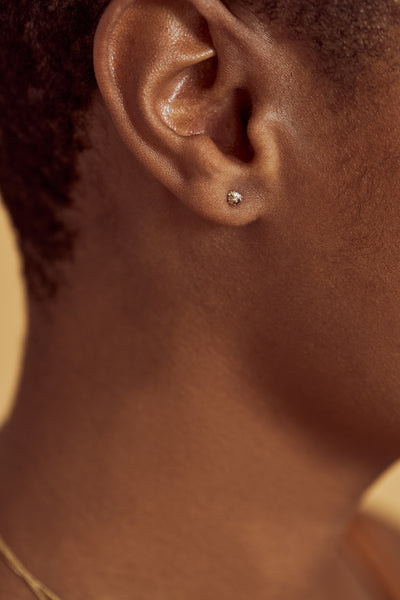 Pyramid Stud Pavé
